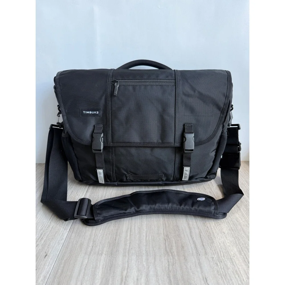 Timbuk2 Messenger Laptop Bag Black Nylon Crossbody Commuter Techwear Workwear